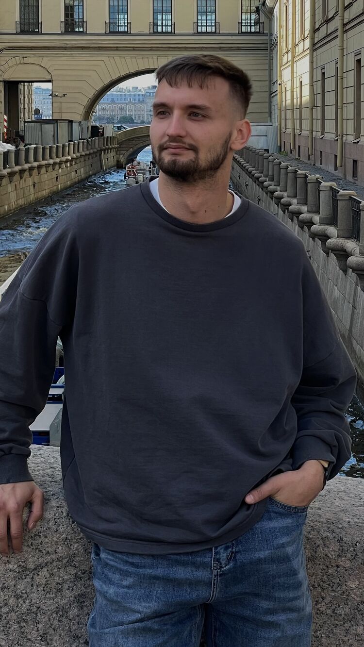  49000827  , 28 ,    