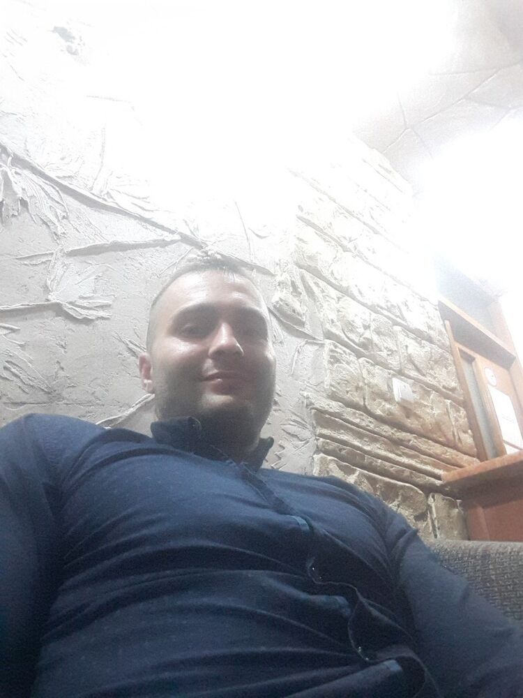  ,   Ivan, 35 ,   