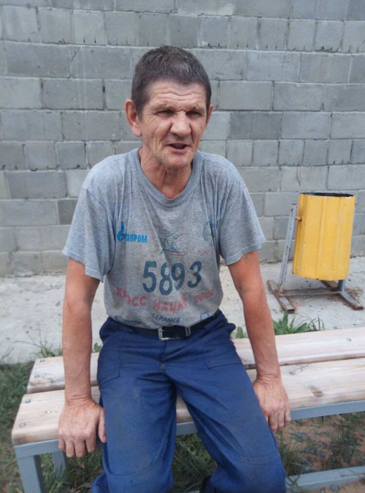  42141077  , 64 ,     