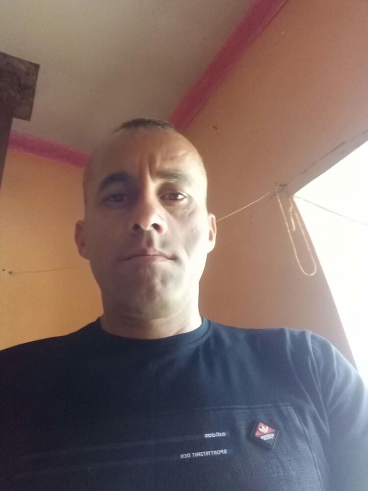  ,   Baha, 46 ,     , c , 