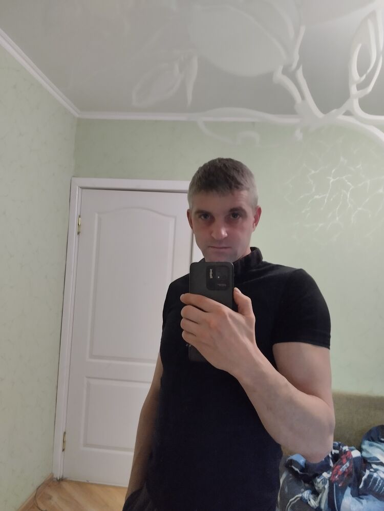  52983957  Maikl, 38 ,    