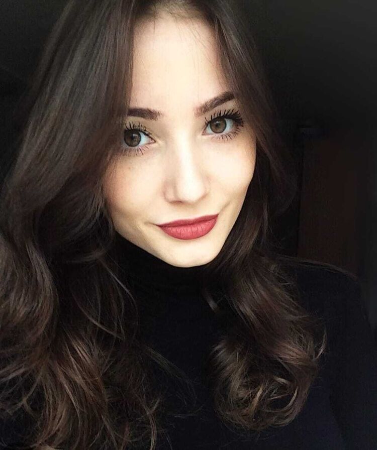  46786147  Ana, 40 ,    