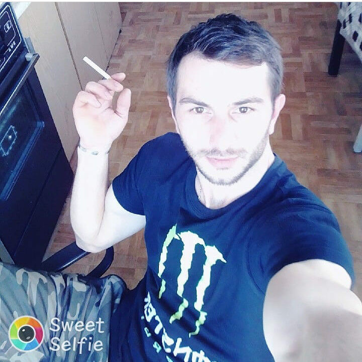  19461367  Niko, 30 ,    