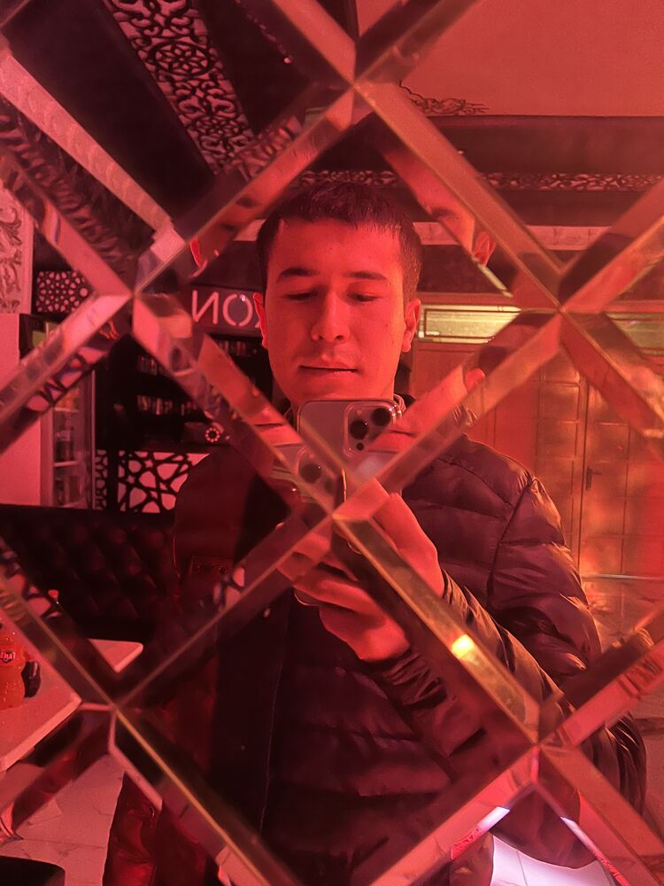 ,   Ayzek, 24 ,   ,   