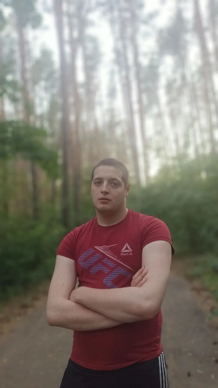  ,   Denis, 24 ,   ,   