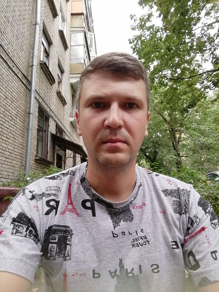 29435867  Ivan, 33 ,    