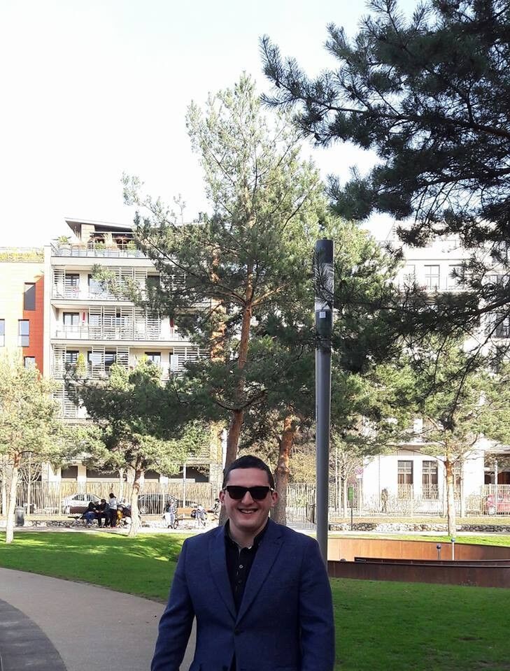  9890477  Tomas, 38 ,    Antibes