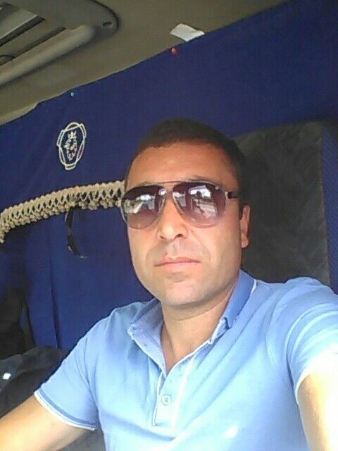  ,   Alex, 48 ,   