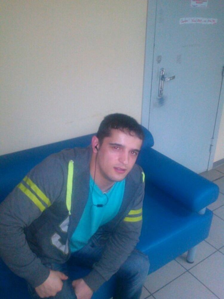  8090667  , 31 ,    -