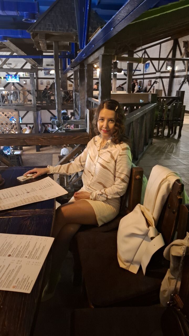  52247237  Nadezhda, 40 ,    