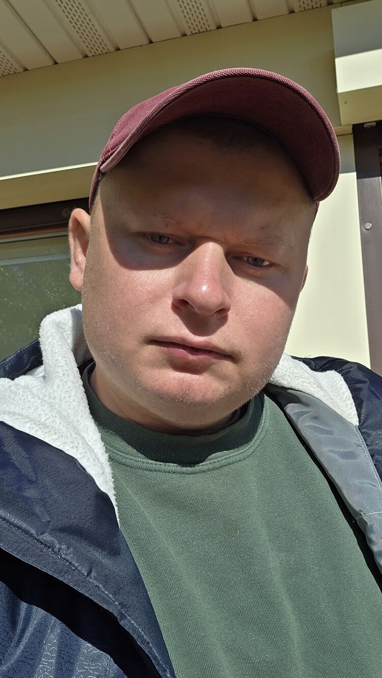  54365777  Aurel, 32 ,    