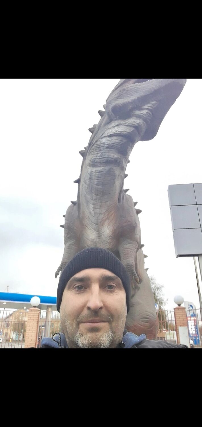  33172887  Cergei, 49 ,    