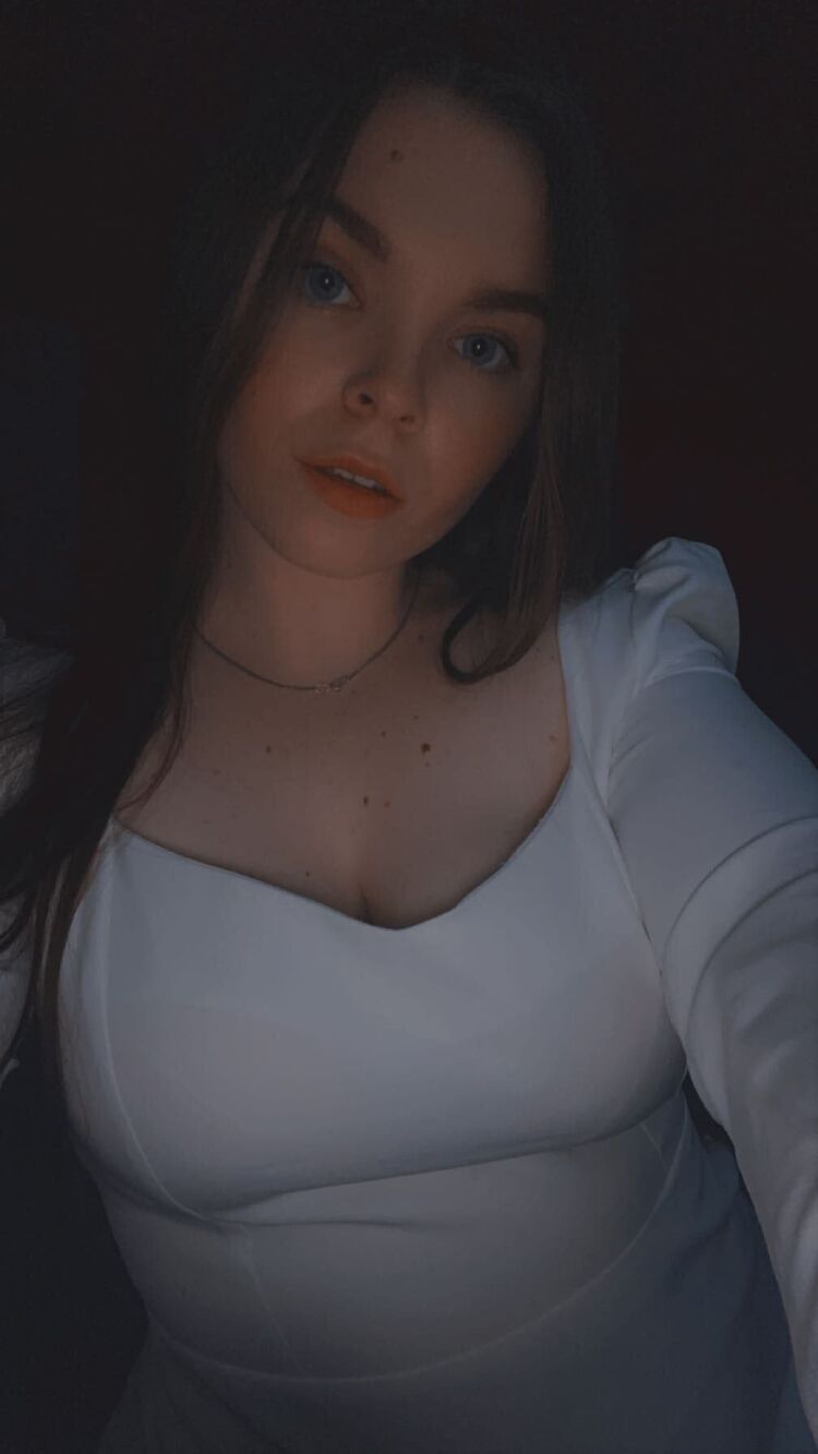  38138947  , 22 ,    