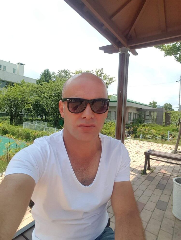 ���� 51664117 ������� Yilmaz, 49 ���, ���� ���������� � ������������