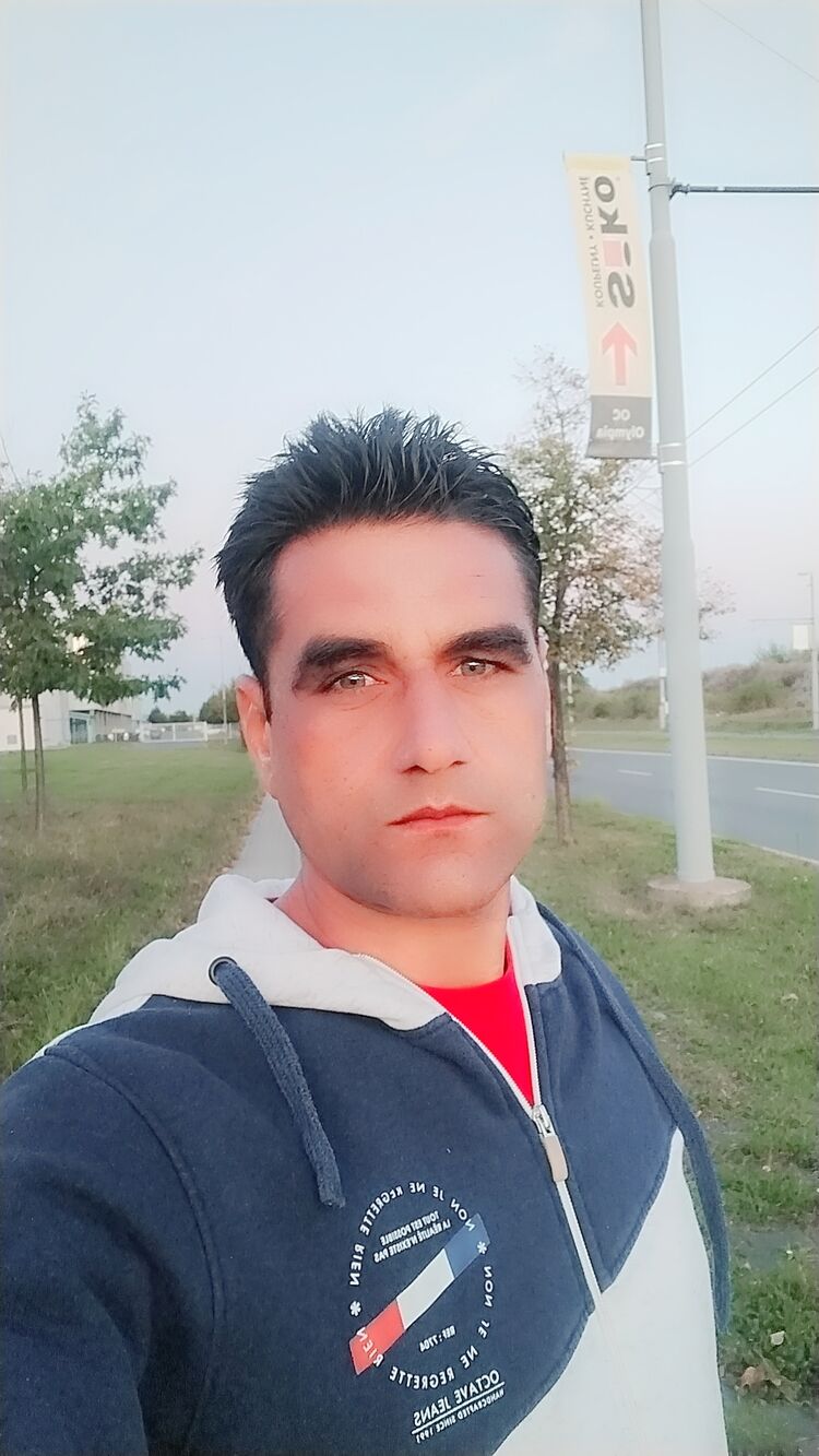  Bolevec,   , 27 ,     , c 