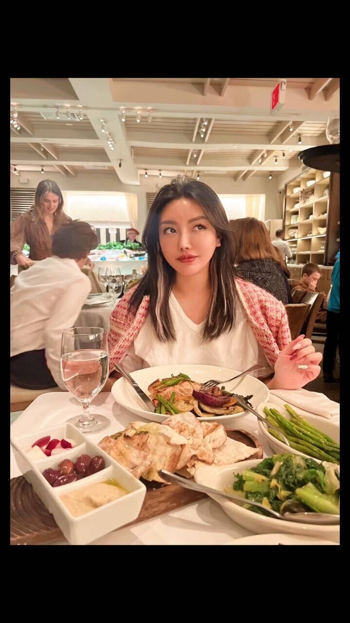  ,   Sofia, 32 ,   ,   