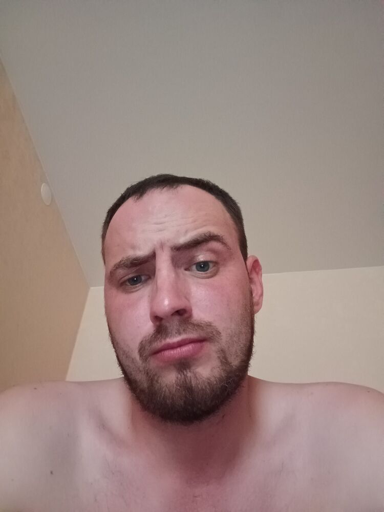  28179767  Alexander, 32 ,    