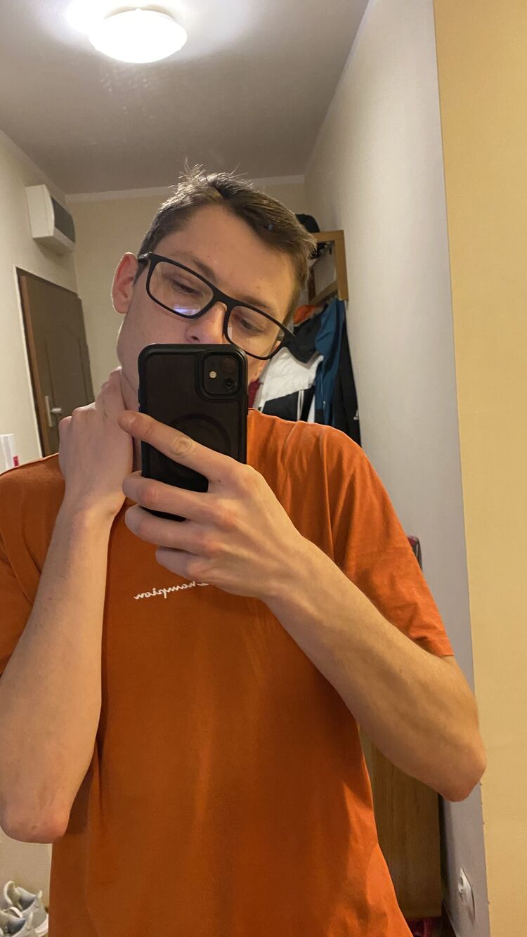  41009317  , 23 ,    