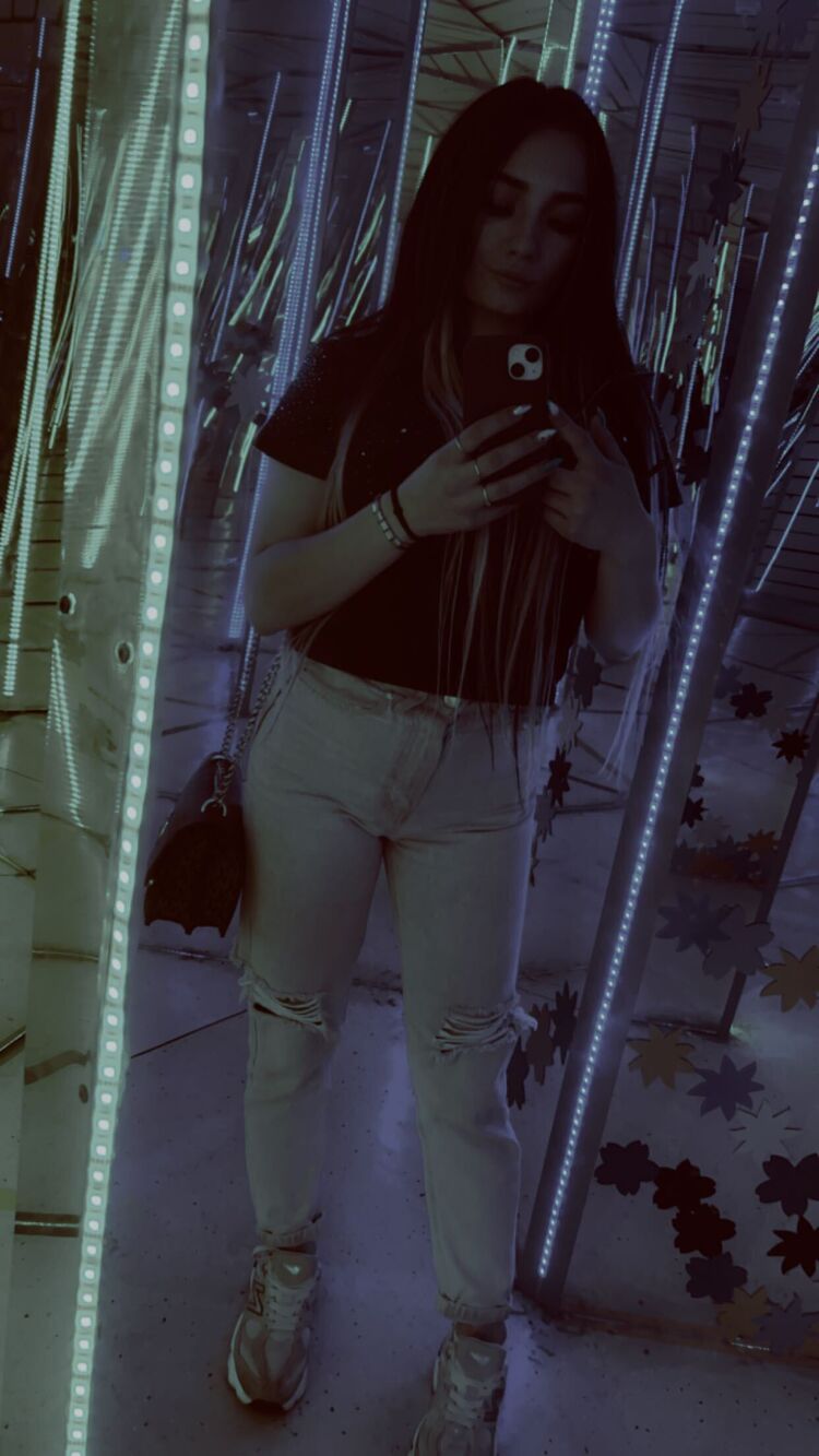  44127787  , 23 ,    