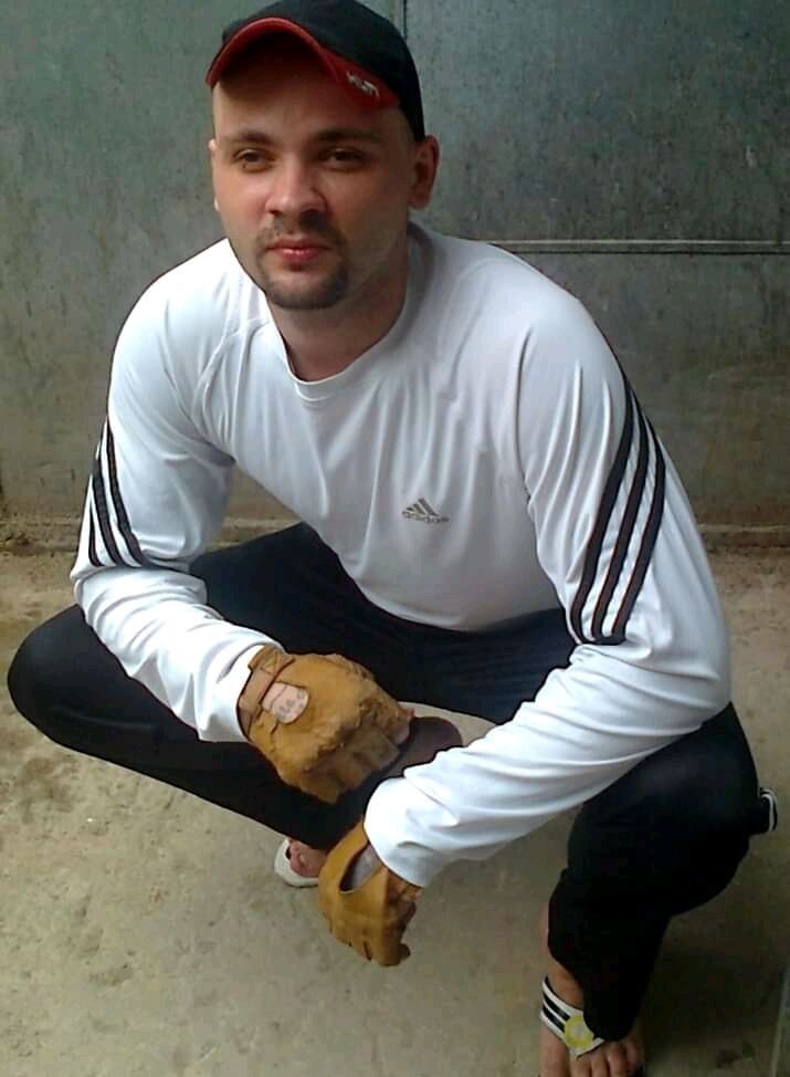  ,   Andruxa, 33 ,   ,   , c 