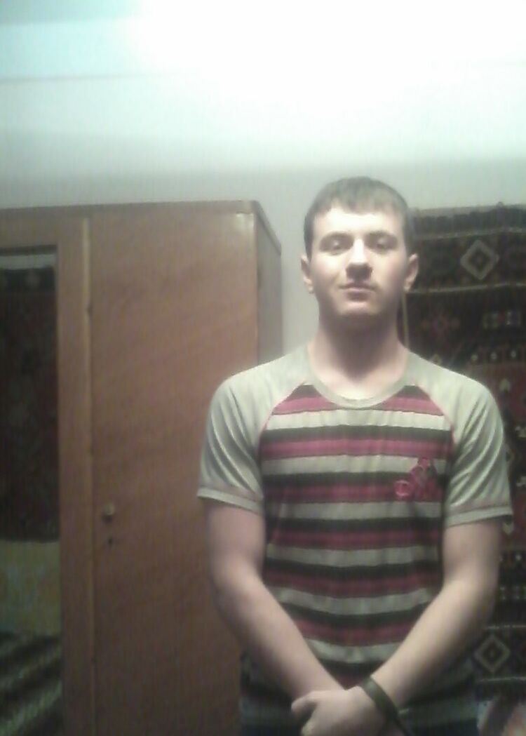 5585537  Oleksandr, 29 ,    