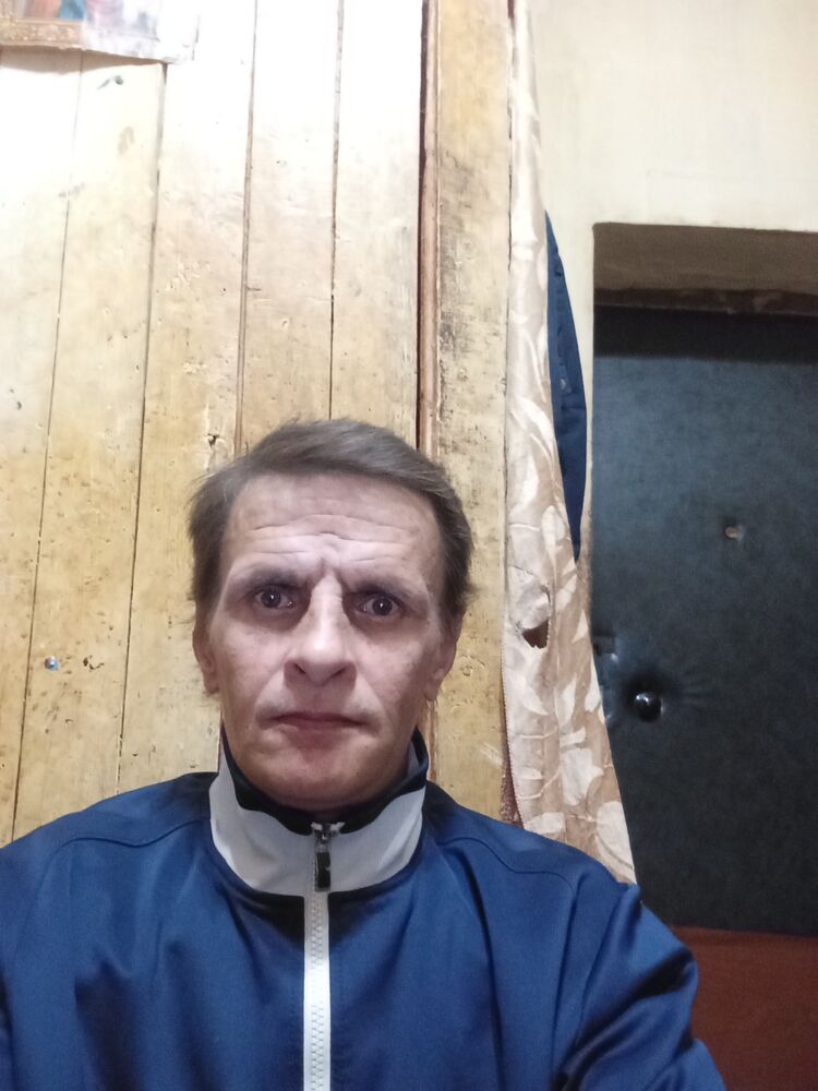  47688587  , 42 ,    