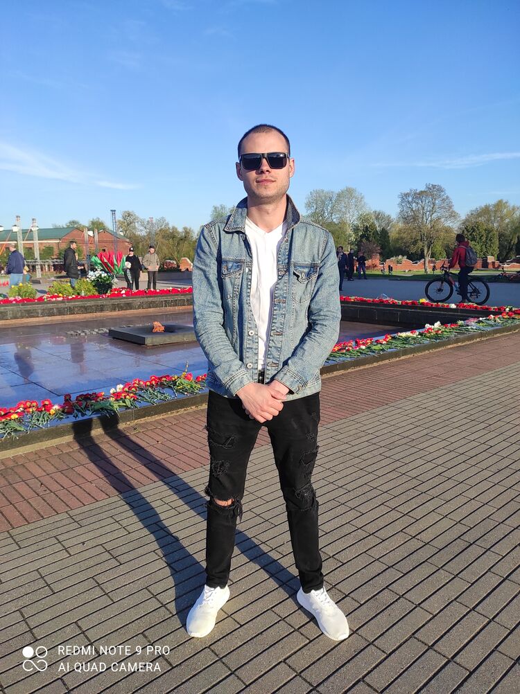  31039047  Igor, 31 ,    
