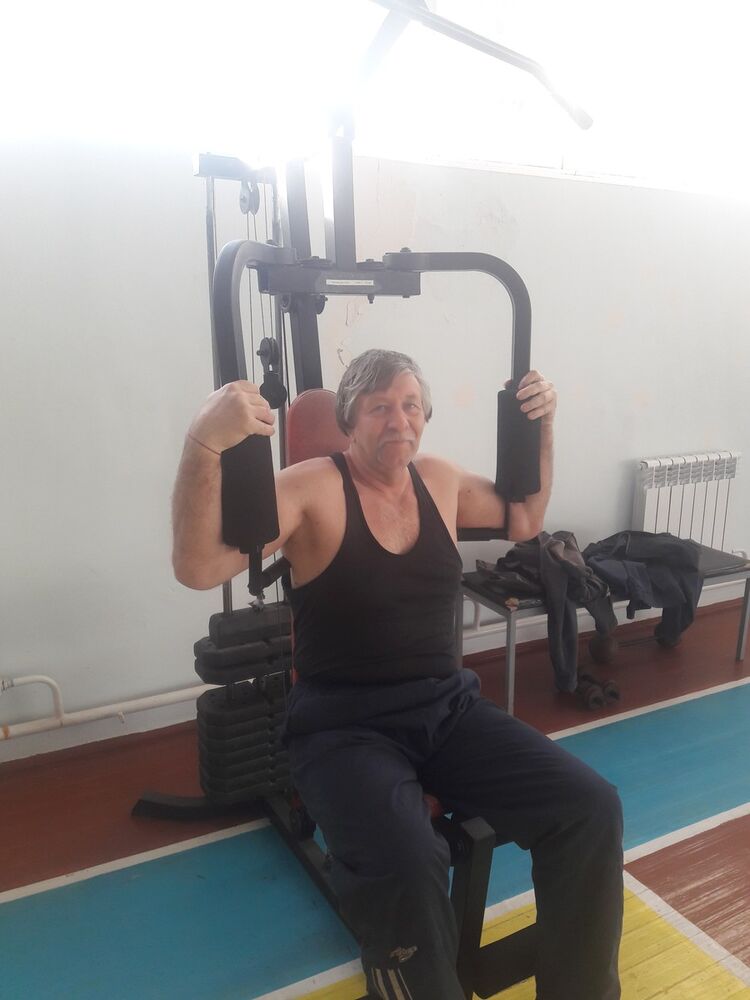  ,   Yuriy, 58 ,   ,   , c 
