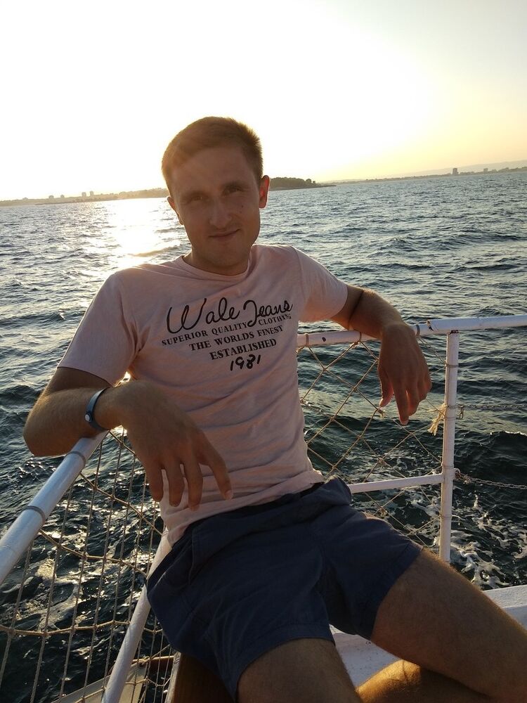  15254707  Veaceslav, 28 ,    