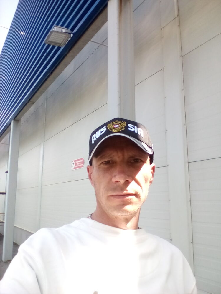  47867147  Nikola, 39 ,    