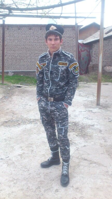  7066477  Talabsho, 31 ,    