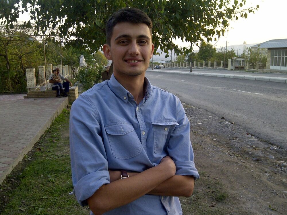  ,   Emil, 36 ,   ,   , c 