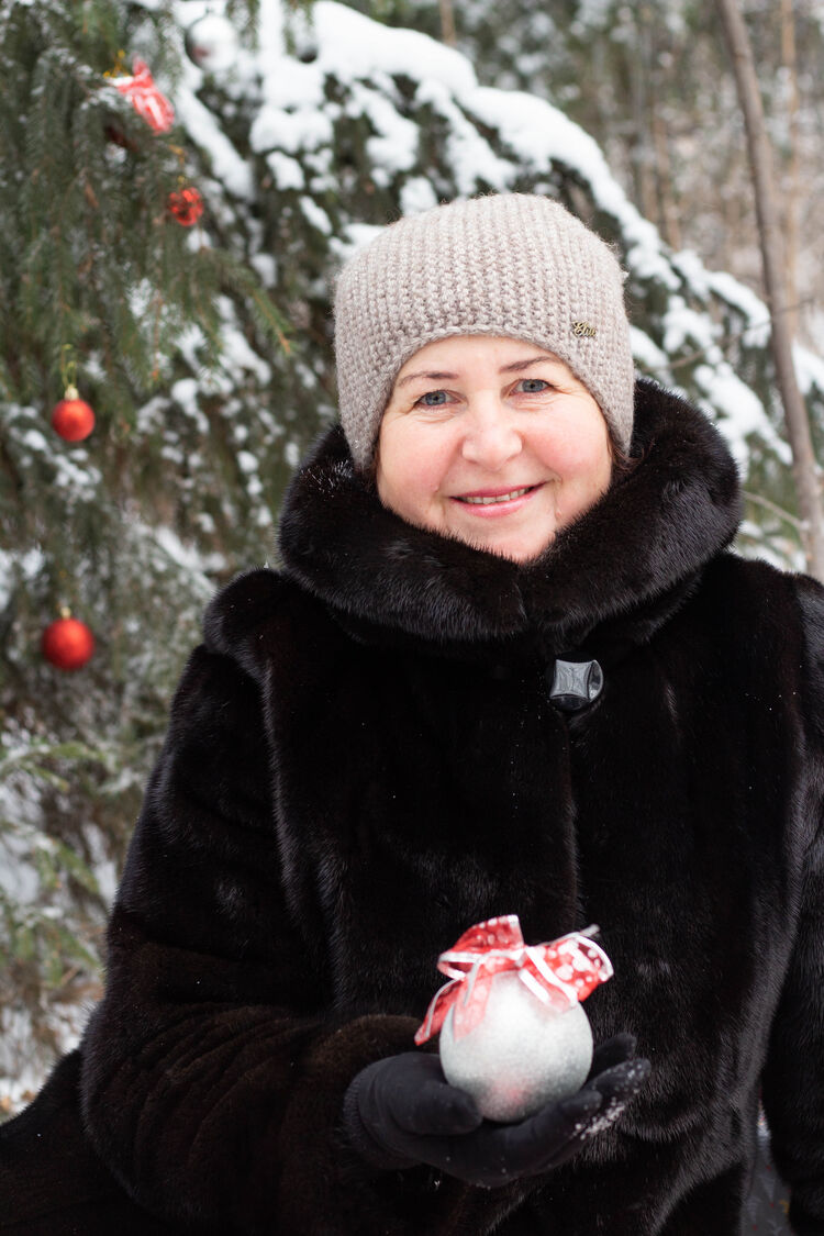  ,   Galina, 56 ,   ,   
