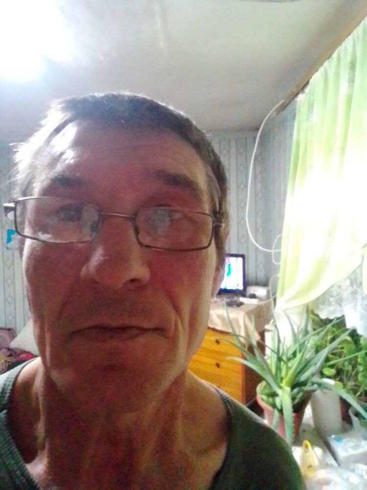  32693307  , 52 ,    