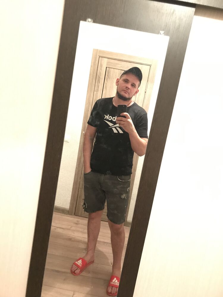  29535327  Tom, 33 ,    --