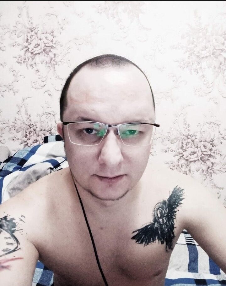  44174257  , 40 ,    