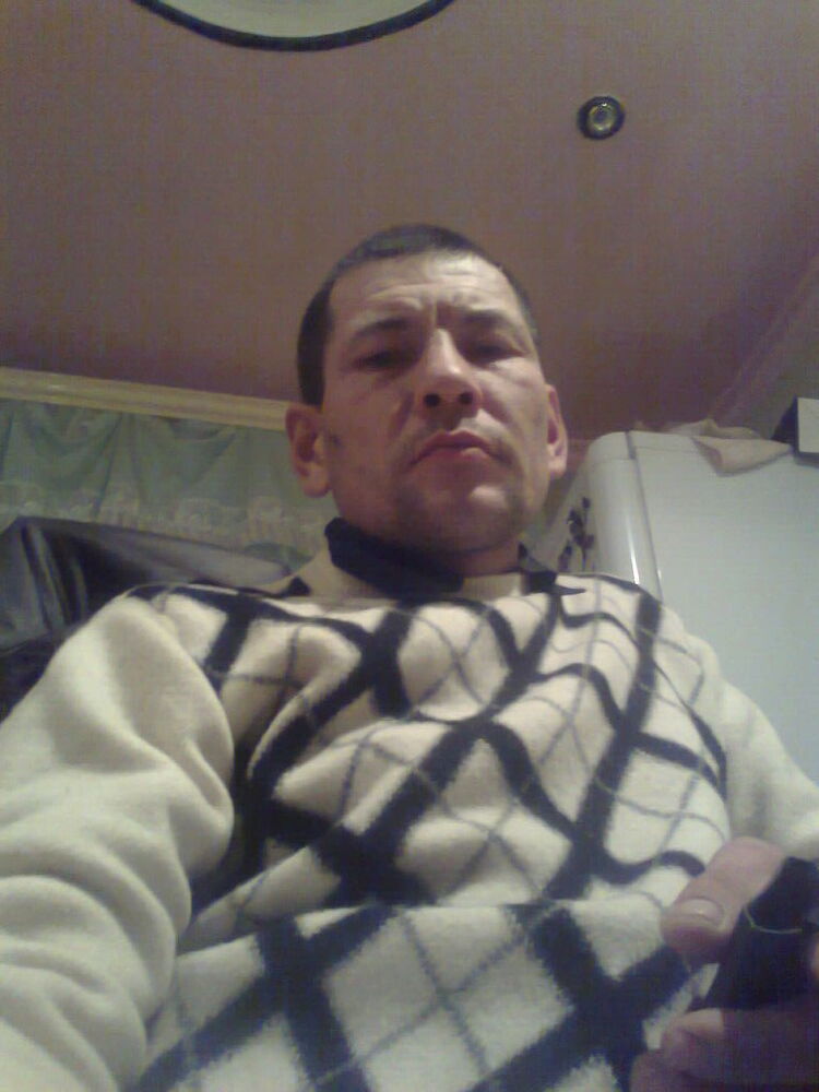 ,   Aleksei, 46 ,   c 