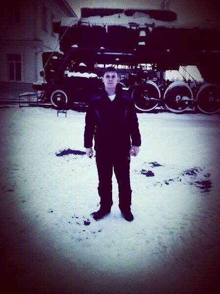  46803647  , 28 ,    