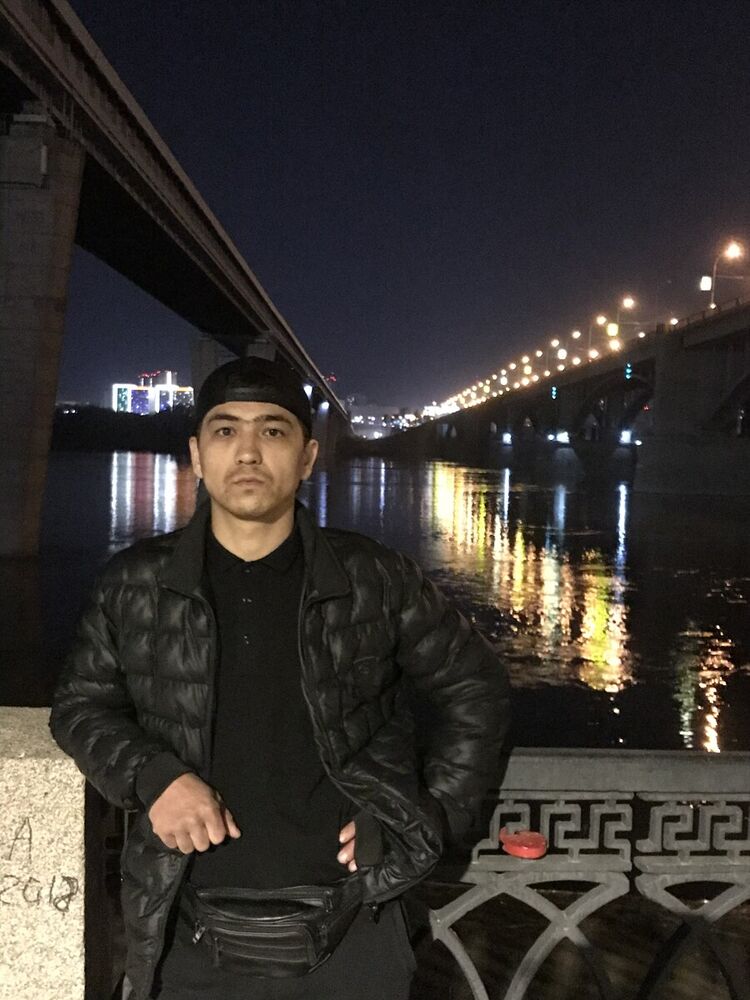  ,   Nurik, 32 ,   