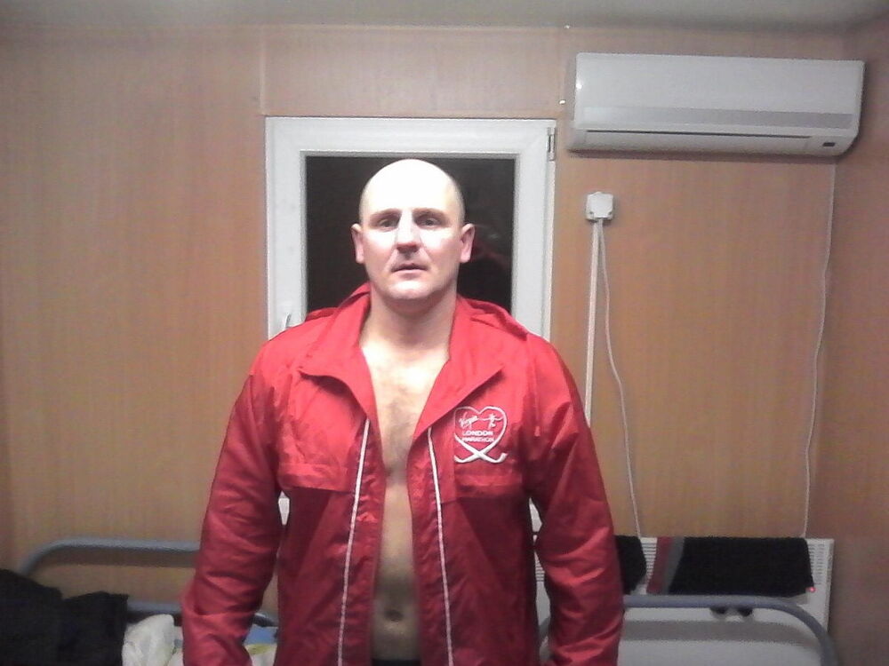  5835047  Artem, 47 ,    