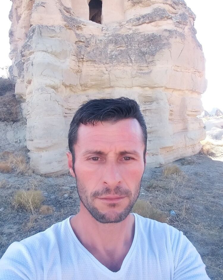  16056657  Ilham, 41 ,    