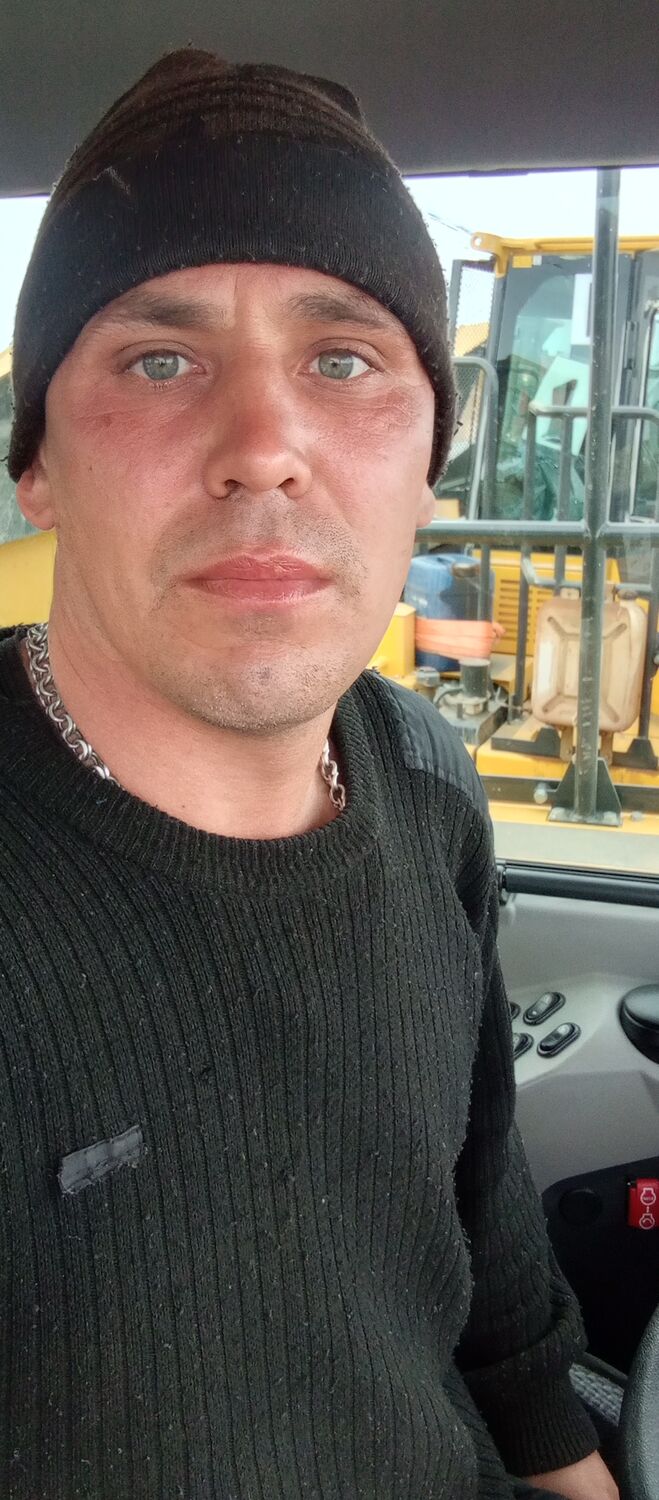  52027777  , 36 ,    