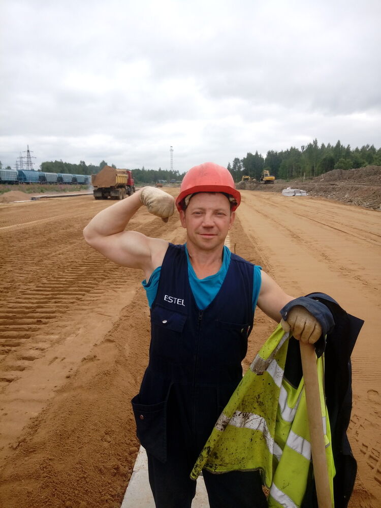  ,   Sergej, 46 ,   ,   , c 