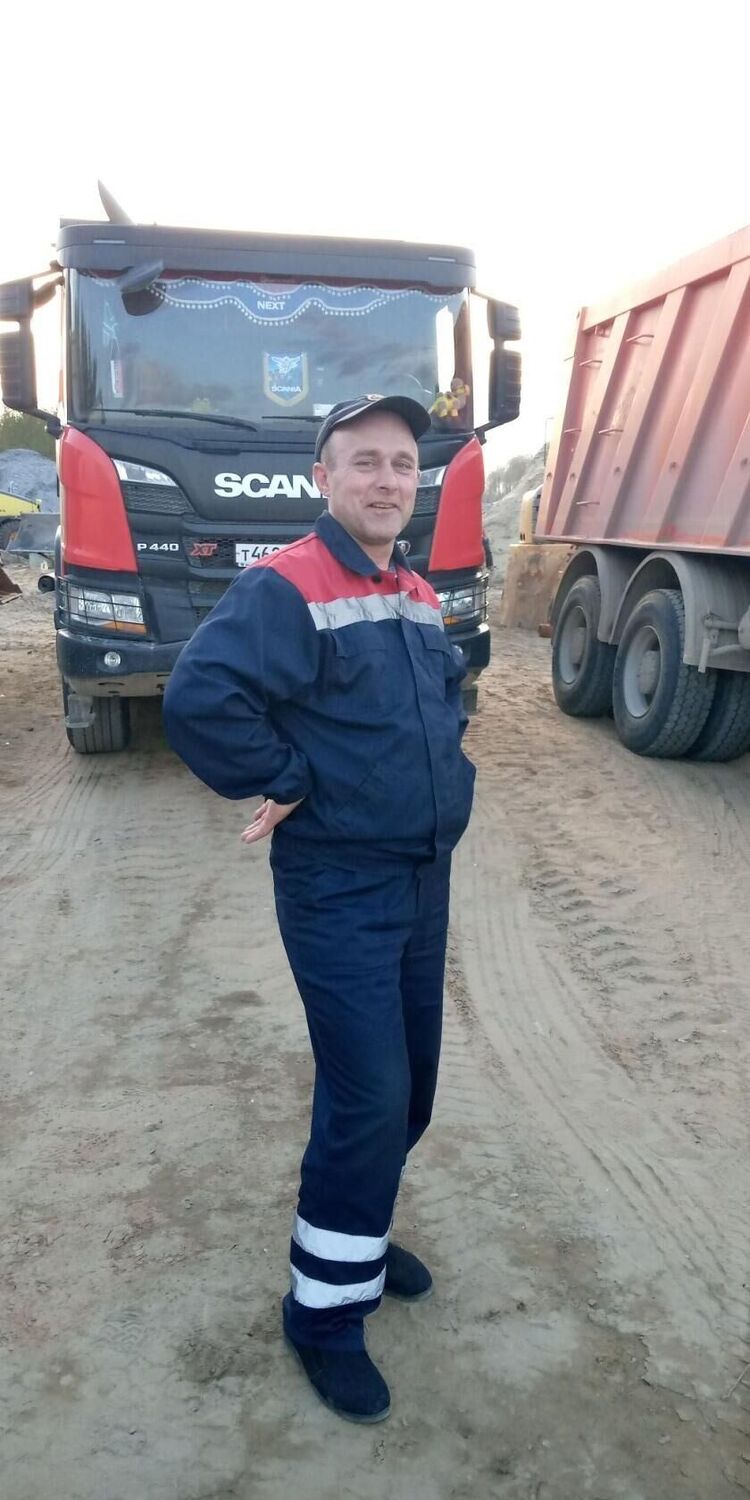  46710727  Sergey, 50 ,    