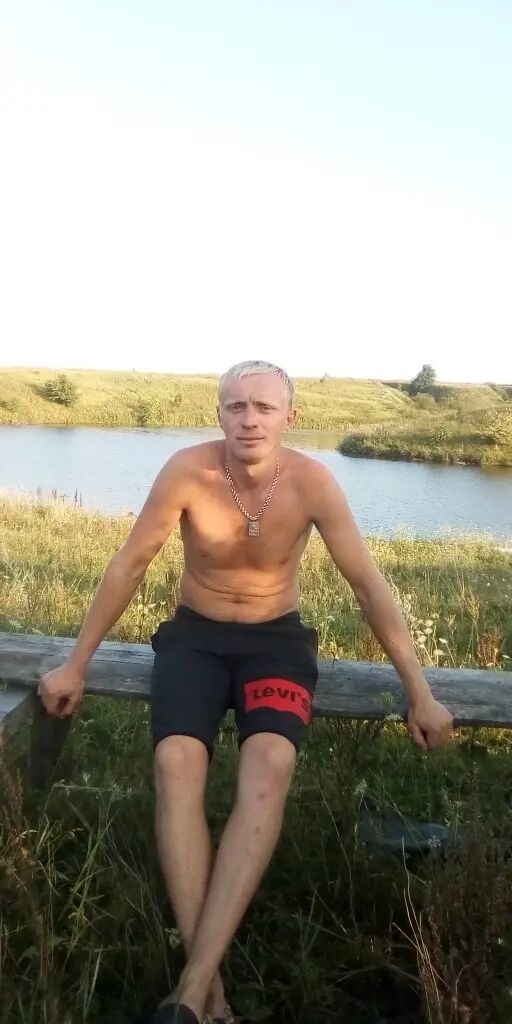  48236637  , 35 ,    