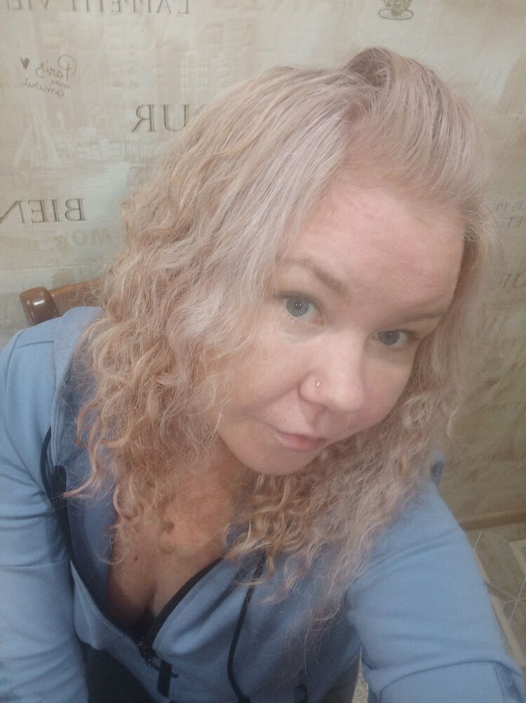  -,   Krystyna, 31 ,   ,   