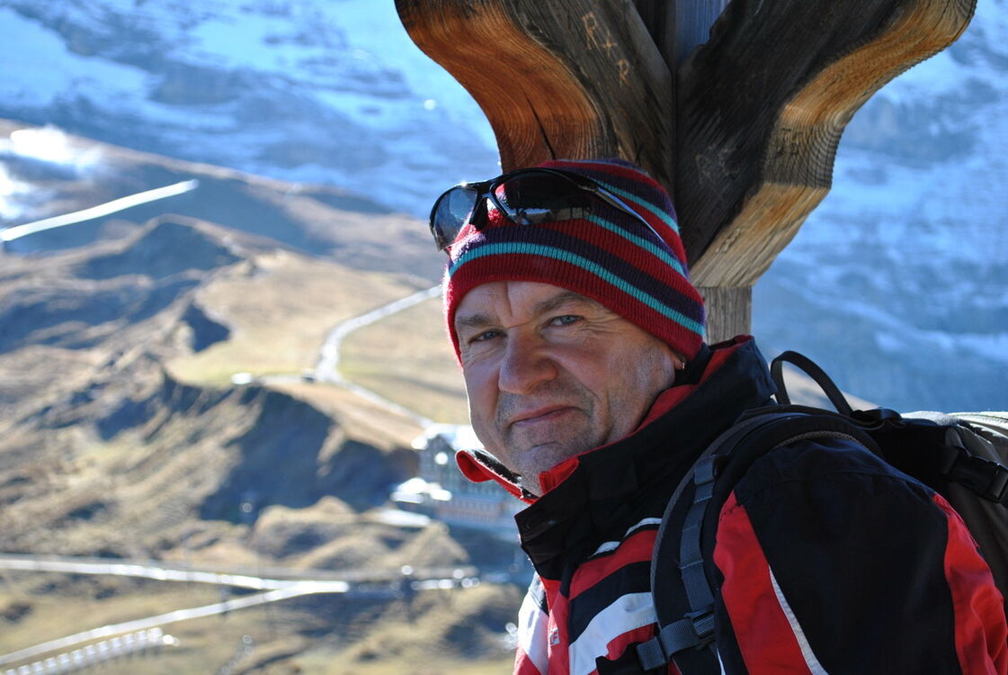  ,   Sasha, 62 ,   ,   , c 