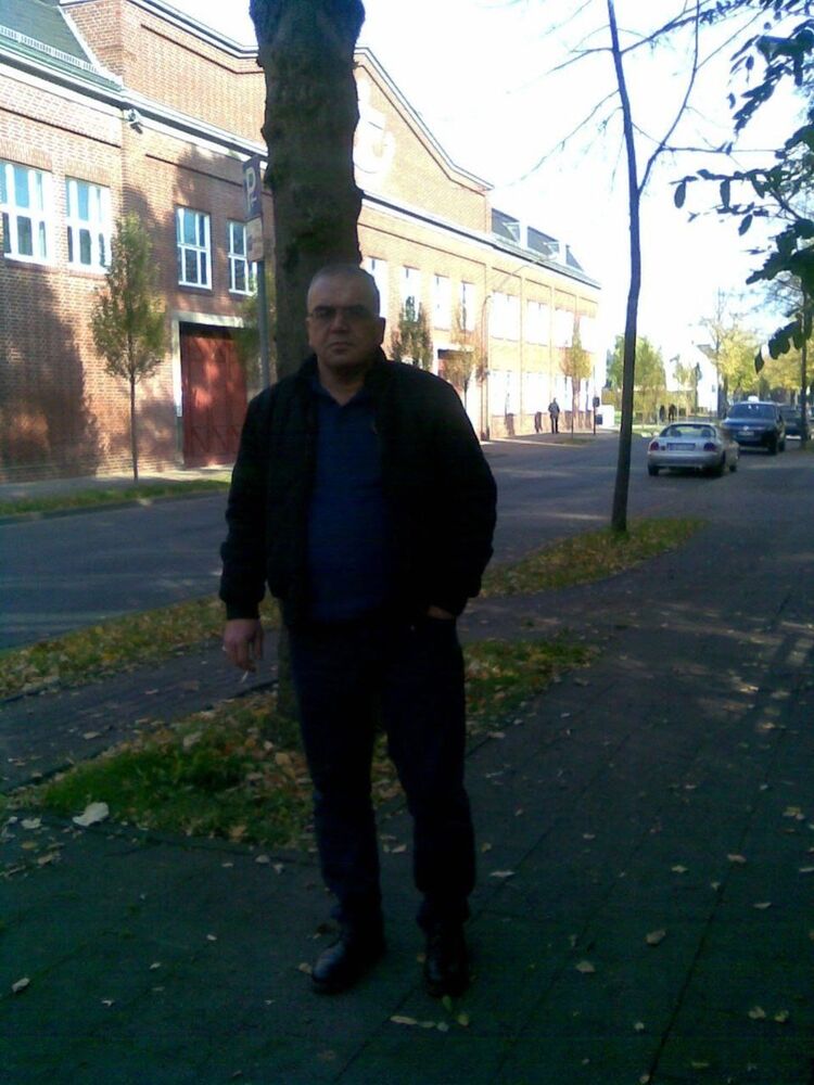  Beckum,   Reza, 48 ,   ,   , c 