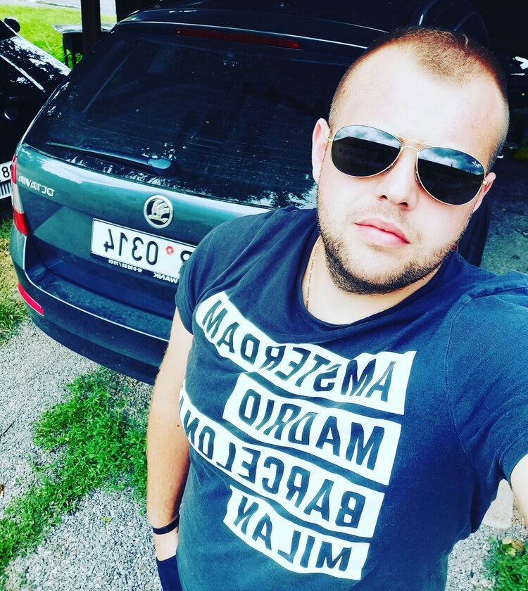  20480377  , 28 ,    Beroun