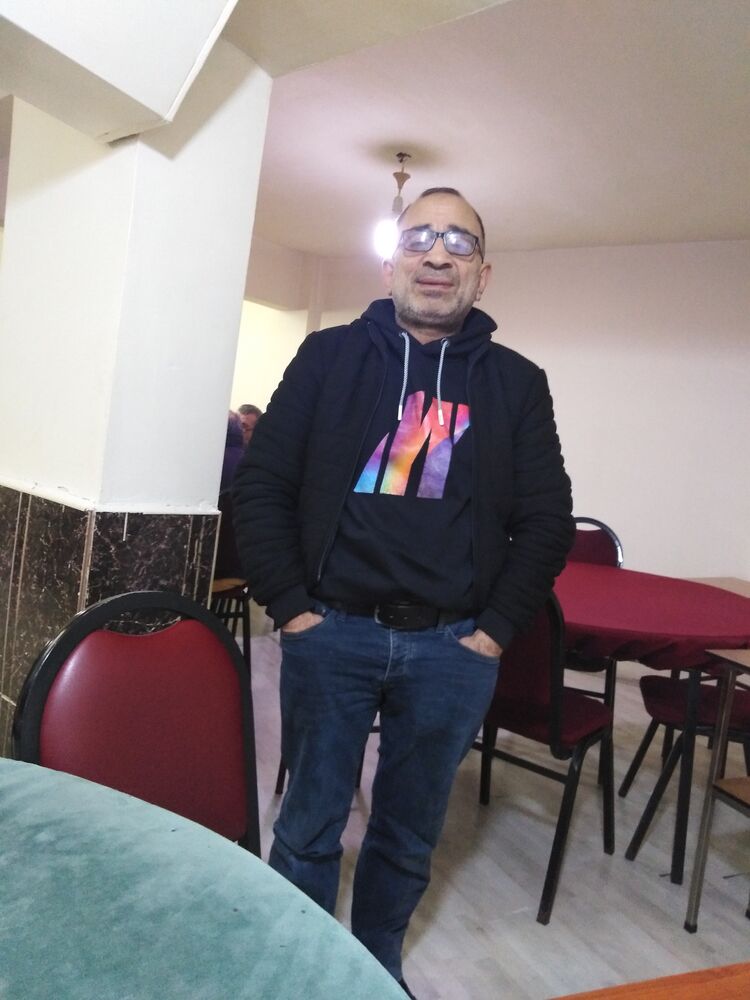  ,   Can, 48 ,   ,   